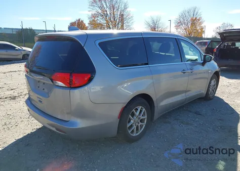 2017 Chrysler Pacifica Touring z USA, uszkodzony, nr VIN 2C4RC1DG0HR663808